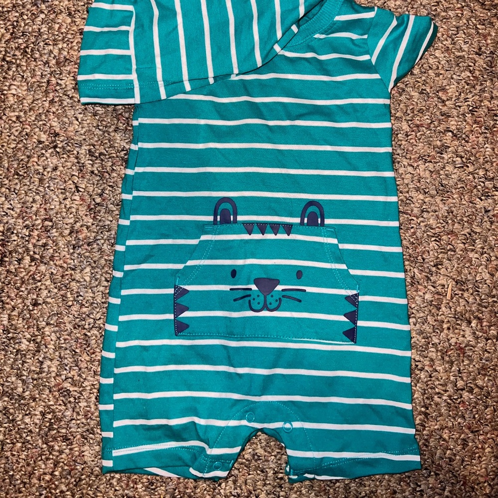 Carters 18mo hooded romper